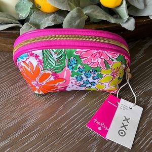 LILLY PULITZER 🌸 TRAVEL CLUTCH BAG Nosey Posie Print NWT